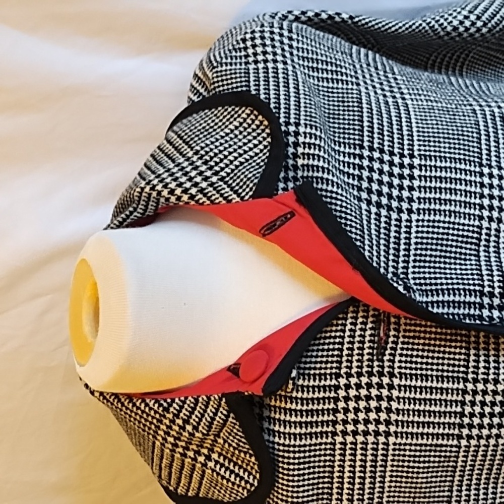 Reversible Cape - image 2